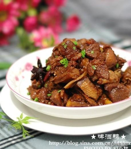 過(guò)幾天和女朋友去武漢，各位大佬推薦一下，武漢有哪些美食，或者小吃街，公園景點(diǎn)什么的？