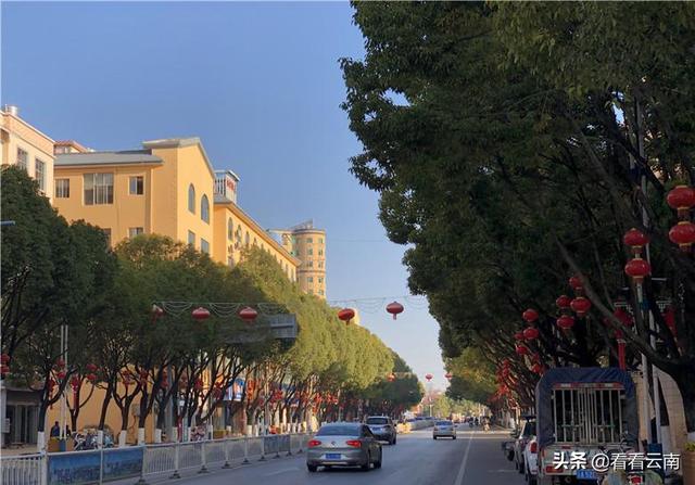 想去石林縣城住兩天，除了風(fēng)景名勝區(qū)，那里還有什么景色？